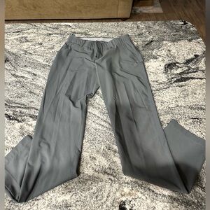 Women’s UA  Golf Pants size 6